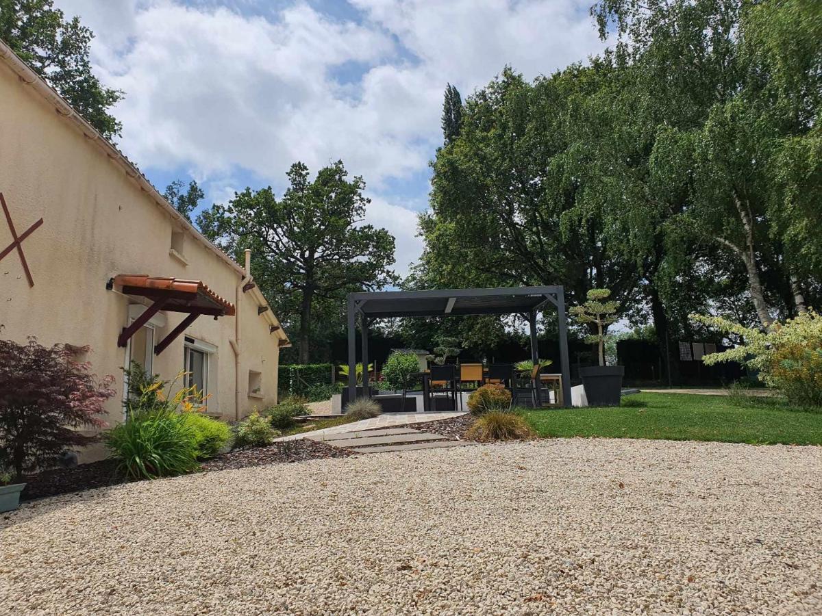 Gite Du Grand Parc 6 Personnes Le Boupère Buitenkant foto